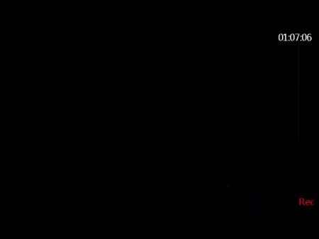 MILF folla ambos agujeros con un consolador de 10 pulgadas (segunda vista) 