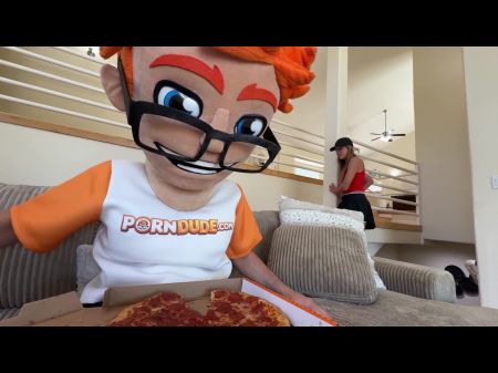 de garganta profunda a estilo perrito: addison vodka paga por sus crímenes con pizza 