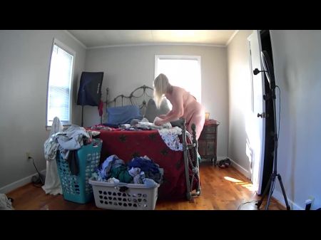 Caught My Passionate Momma Doing Laundry !