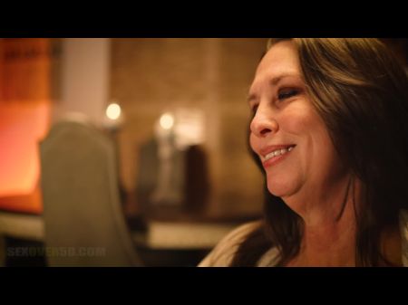 一位牧师和他成熟的摩洛伊斯兰解放阵线妻子引诱他们的羊群成员