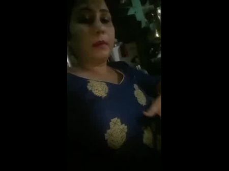 Desi Aunty Recording Mammories & Hairy Slit For Lover