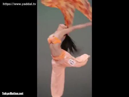 Chinese Dancing And Ni Ps Out