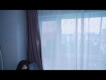 el encuentro romántico de una futbolista: el clímax de una colegiala de pies tiernos 