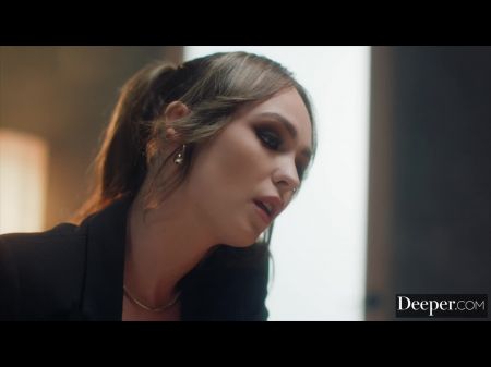 Die ultimative Freundin Lilly Bell kümmert sich um den Schwanz ihres Mannes 