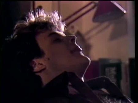 klassische schwedische Pornoschleife gut gebaut 