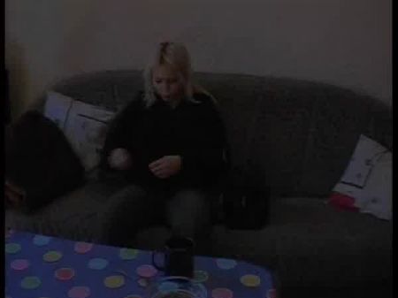 تمت مقابلة Bildhuebsche 23 عامًا مع رايان من فنلندا 