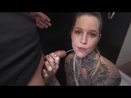 Ggg Tätowierte Geile Frauen Mit Kleinen Titten Ficken Es Wieder Ordentlich 