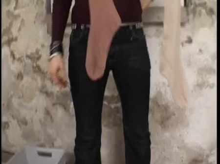 Nachbarin Im Waschkeller Gefickt 