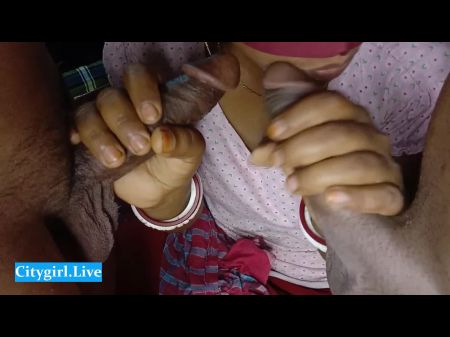 Дези домовладелец трахает свою горничную, увидев ее большие сиськи 