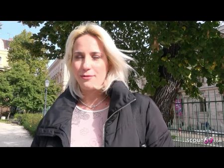 Das süße Mädchen Amy Douxxx verführt beim Modeljob-Casting zu hartem Fick 