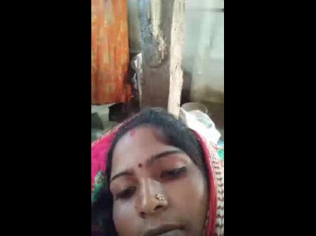 Desi Village Bhabhi Fingering