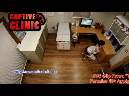 Sfw Non - Unsheathed Behind-the-scenes From Sandra Chapelle