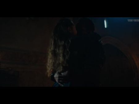 Katherine Langford „verflucht“ S1E09 