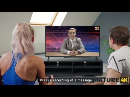 ناضجة4k. كانت الشقراء الناضجة الساخنة وحيدة للغاية وجاء جارها الشاب ذو الديك الكبير ليمارس الجنس معها بعد رقصة قصيرة في اللفة 