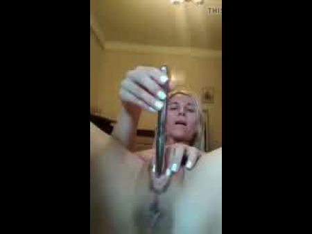 Sindy Rose Is Toying With Urethral Sound