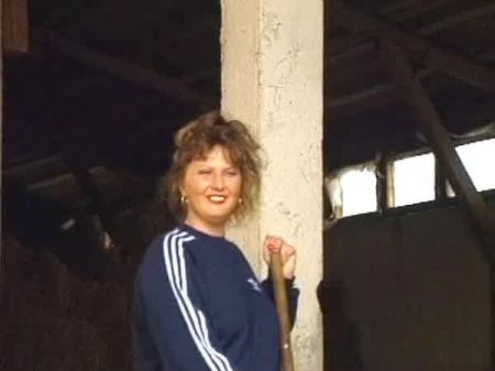 Super-naughty German Plus-size Making Her Mate Cum On A Farm