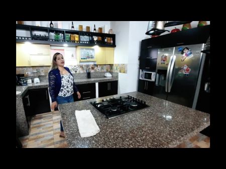 Secret Hookup Vacation With Stepmother - Porno In Spanish