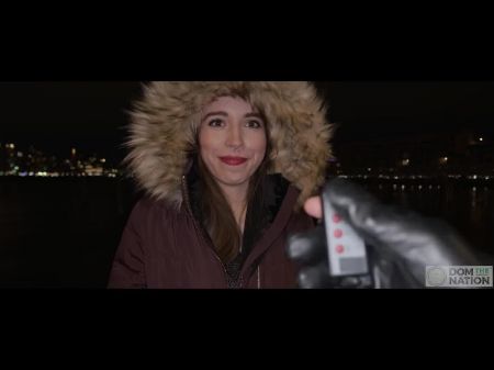 Feuerwerk In New York Und In Ihrer Fotze, Mit Rimming Und Blowjobs 
