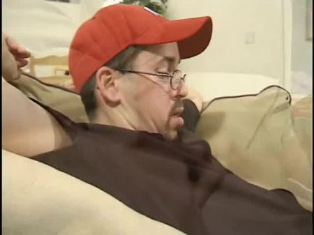 chico con gran polla le encanta perforar el coño joven y perfecto de una sexy morena con trenzas 