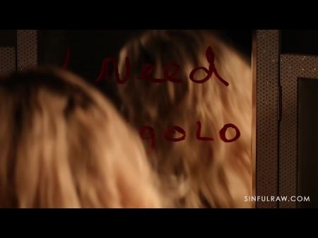 زوجي لن يجعلني أقذف بعد الآن، لذلك استأجرت فتاة باربي من أجل Sinfulraw 