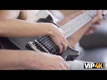 演唱会后恋人相识