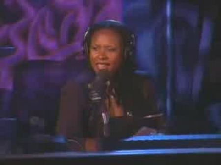 Donald Trump versucht, Victoria Silvstedt zu küssen und anzugreifen 