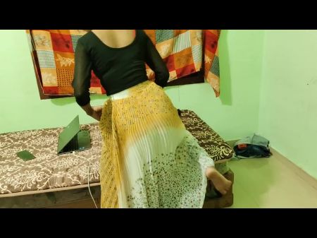 Indischer Desi-pornostar Sanjana Ruft Ihren Freund Dazu Auf, Mit Einem Riesigen Schwanz Gefickt Zu Werden, Wenn Sie Allein Zu Hause Ist 