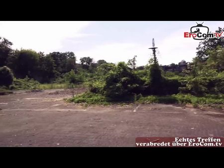 红发德国小胸少女在户外进行第一视角性爱约会德语 