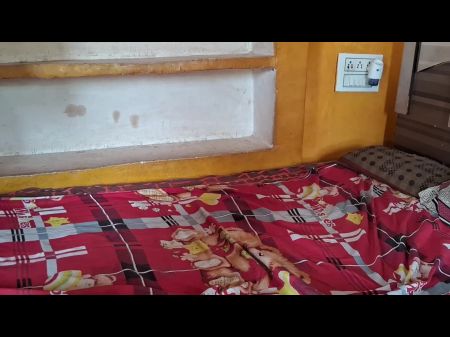 Dad - In - Law Left The Younger Daughter-in-law - In - Law Before Going Home