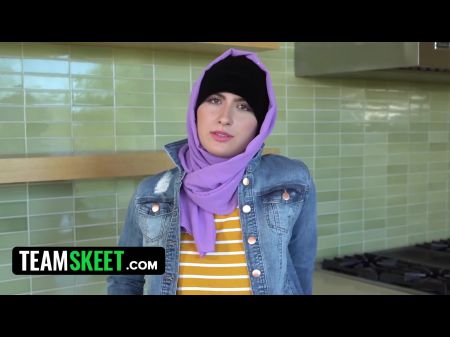 Arab Breezy With Hijab Jerks For Her Beau And Then Gets On Her Knees & Swallows His Spear