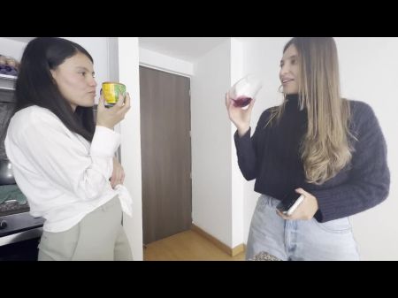 Meine Ex-Freundin kommt zu mir nach Hause, um Sex zu haben, während mein Mann nicht in der Stadt ist. Teil Nr. 1 