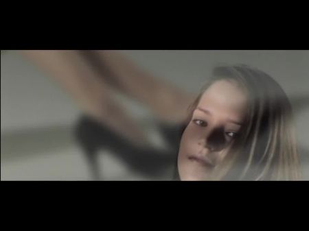 haariges Model in High Heels 