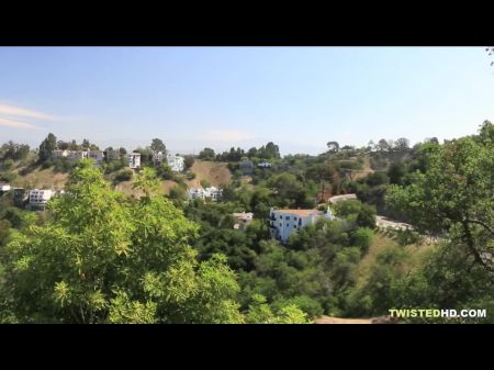 طالب معجب مطلق يحب ديك الأستاذ 