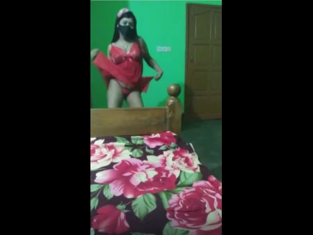 Indian Superb Female Dances To Bollywood Music