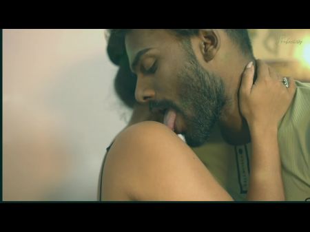 Ac Mechnaic наслаждался большими сиськами жены своего босса 