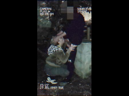 hotwife تمتص قضيبي في الشارع والشرطة تمسك بنا. 