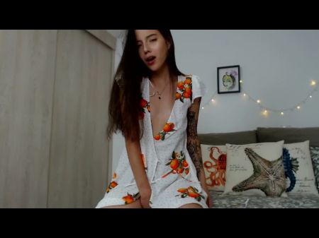 Teasing You With My Little Smoothly-shaven Honeypot