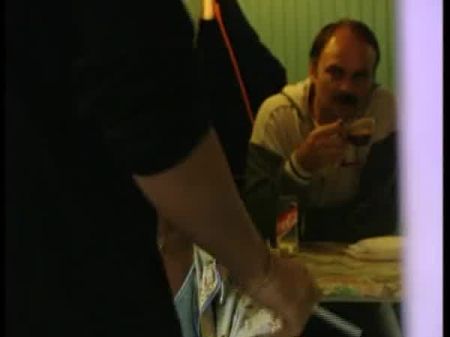 18 Jaehrige Rothaarige Braucht Taschengeld