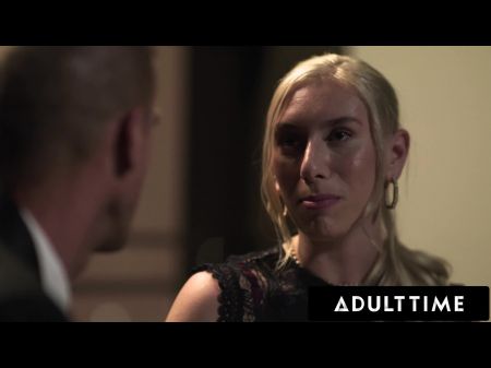Pawg-Praktikantin Kay Lovely verführt ihren verheirateten Chef dazu, ihre perfekte Muschi zu verwöhnen 