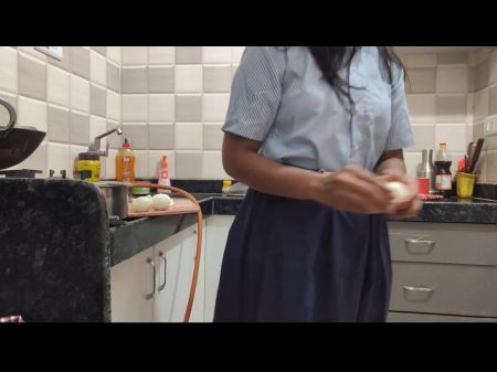 menina indiana fodeu seu professor em casa pela primeira vez 