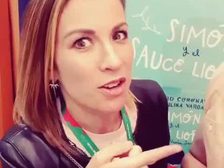 Ingrid Coronado großer Hintern im Tanga 