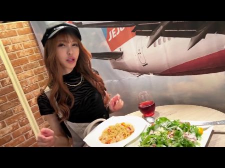 Teil 1: Lina ist ein Model mit schlankem Körper. Sie ist dünn, hat aber feste, große Titten. süße Erotik 