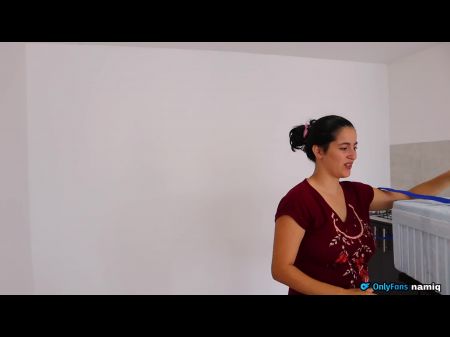Verkäuferin Verkauft Mir Ihre Heiße Und Quesuda Arepa 