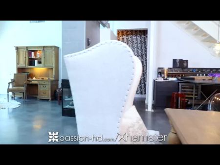– 浪漫的早晨阴部被大鸡巴伸展 