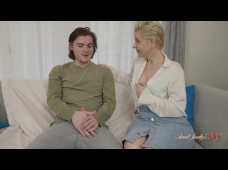 auntjudysxxx المعالج الناضج بوبي شاي يساعدها المريض الوحيد 