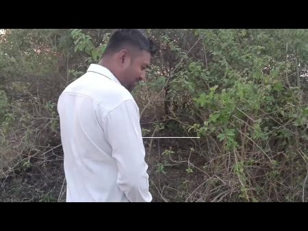 desi indio marathi kavita bhabhi engañando a su marido con el amigo de su marido 