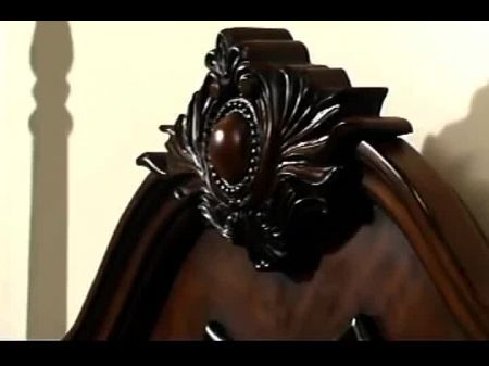 angel amor ist eine vollbusige Brünette, die Sperma und Schwänze liebt 
