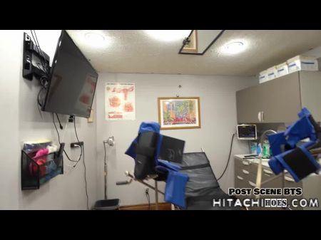 lezbo aria nicole bekommt obligatorische Orgasmen von Krankenschwestern, die auf Anweisung von Arzt Tampa auf hitachihoes.co eine Konversionstherapie durchführen 