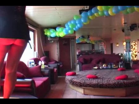 Tätowierte Brünette Aus Deutschland Hat Spaß Im Schlafzimmer 
