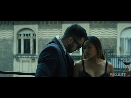francis x 爱抚亚洲美女may thai 并让她充满热精液
